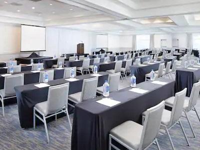 Hotel Doubletree By Hilton Angeles/commerce 4*
