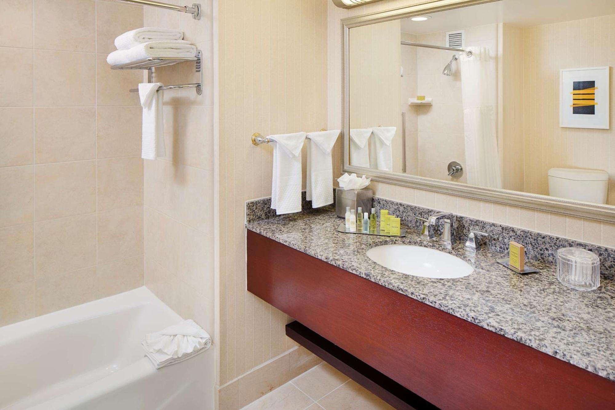 Doubletree By Hilton Angeles/commerce Hotel Commerce