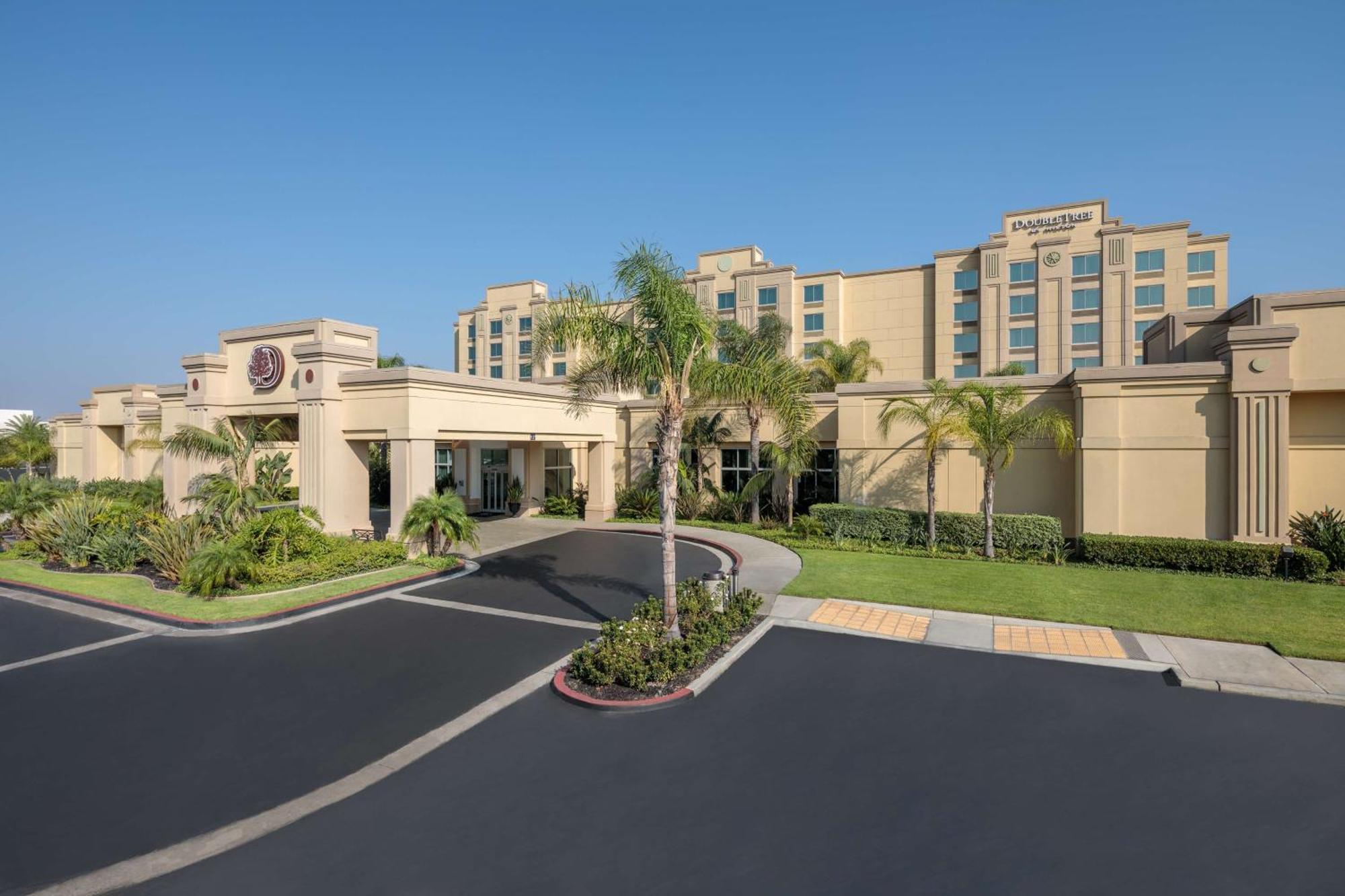 Hotel Doubletree By Hilton Angeles/commerce Commerce