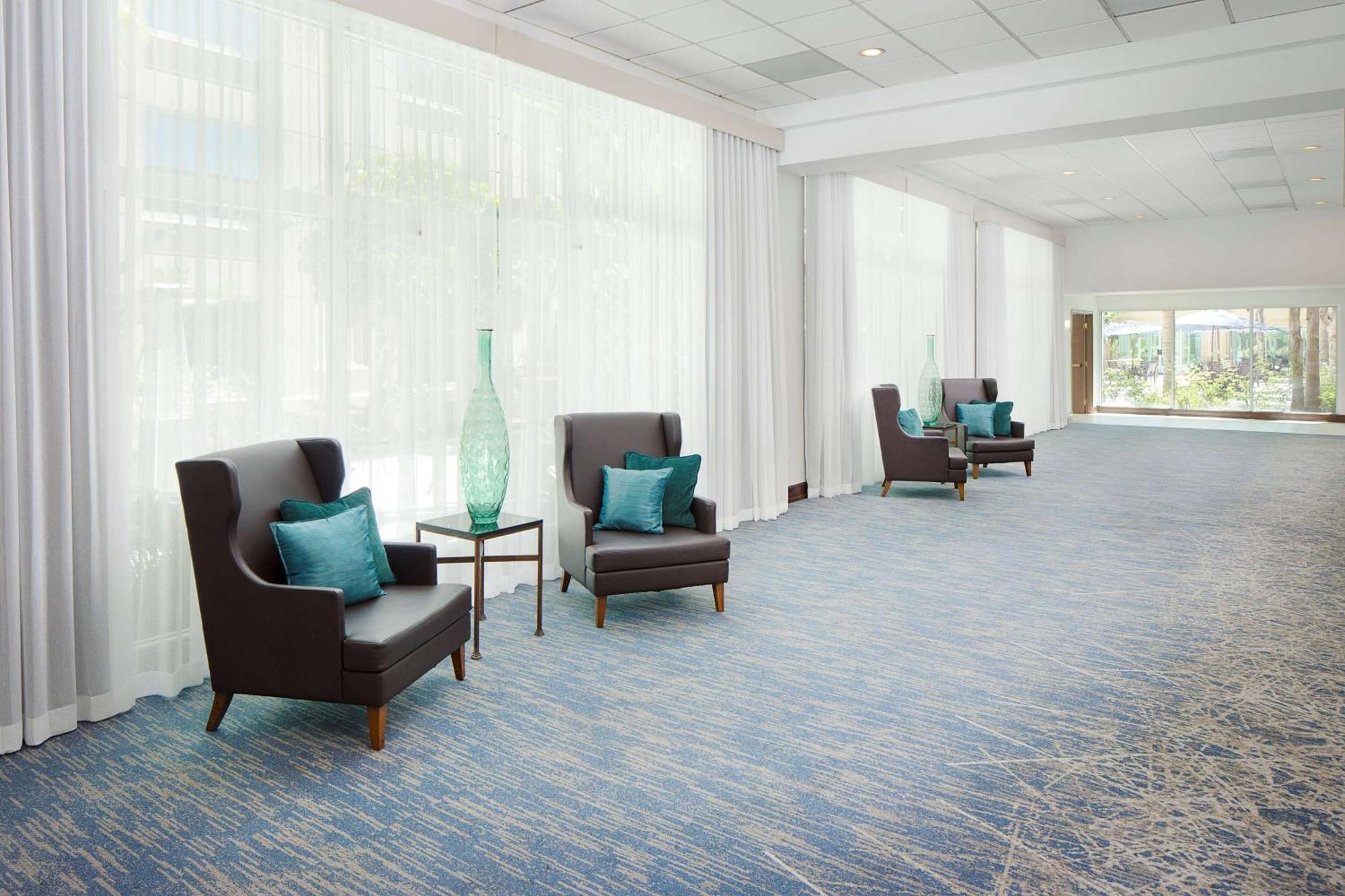 Hotel Doubletree By Hilton Angeles/commerce