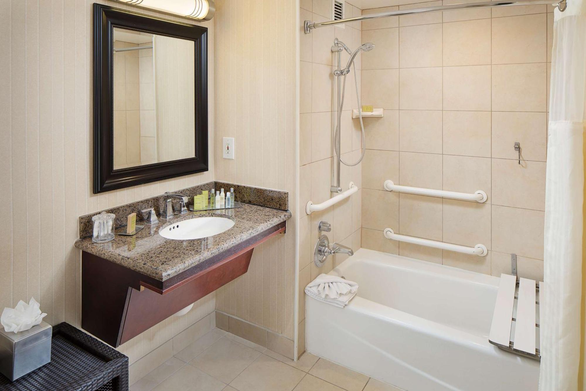 Doubletree By Hilton Angeles/commerce Hotel Commerce